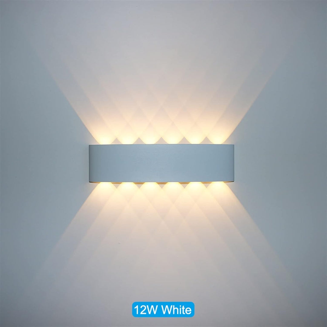 Vägglampa för inom- och utomhusbruk – Modern och minimalistisk design