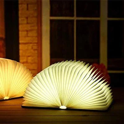 Vikbar Boklampa med Varmt LED-ljus - StoryGlow