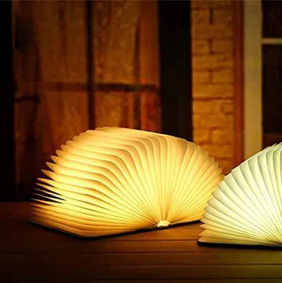 Vikbar Boklampa med Varmt LED-ljus - StoryGlow