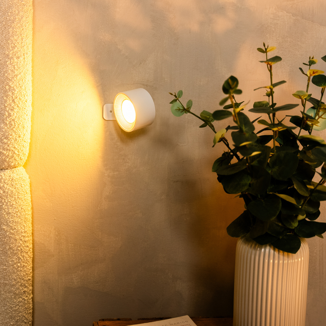 Sladdlös LED-vägglampa med 360° vridning, pekdimning, 3 ljusfärger och USB-C-batteri
