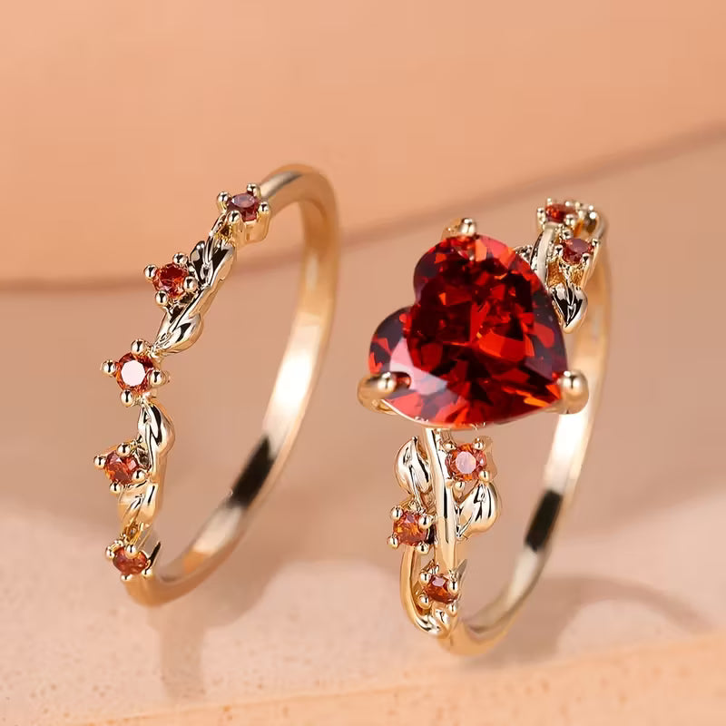 Elegant guldring med hjärtdetalj