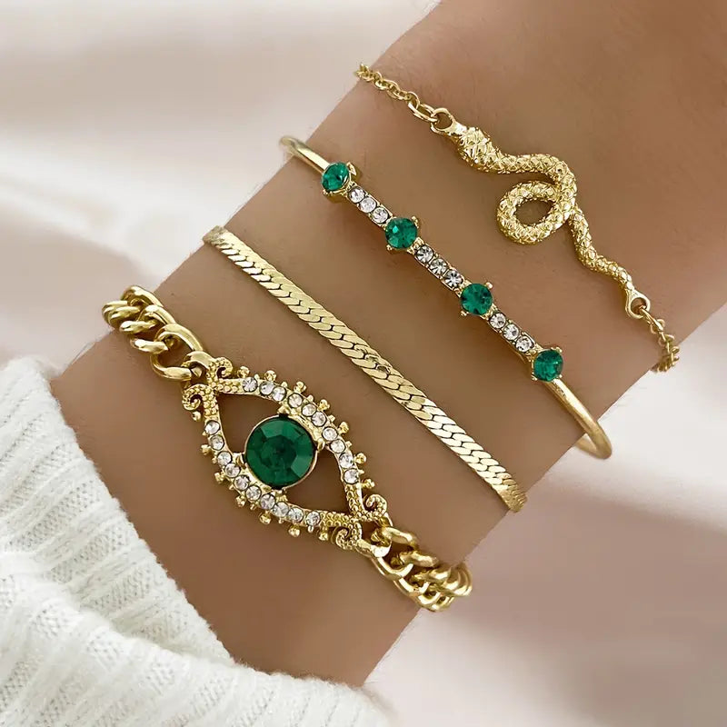 Elegant guldarmband med förfinade detaljer