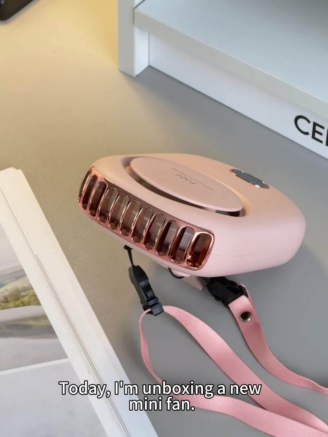 Uppladdningsbar mini halsfläkt via USB – Lätt med justerbara hastigheter