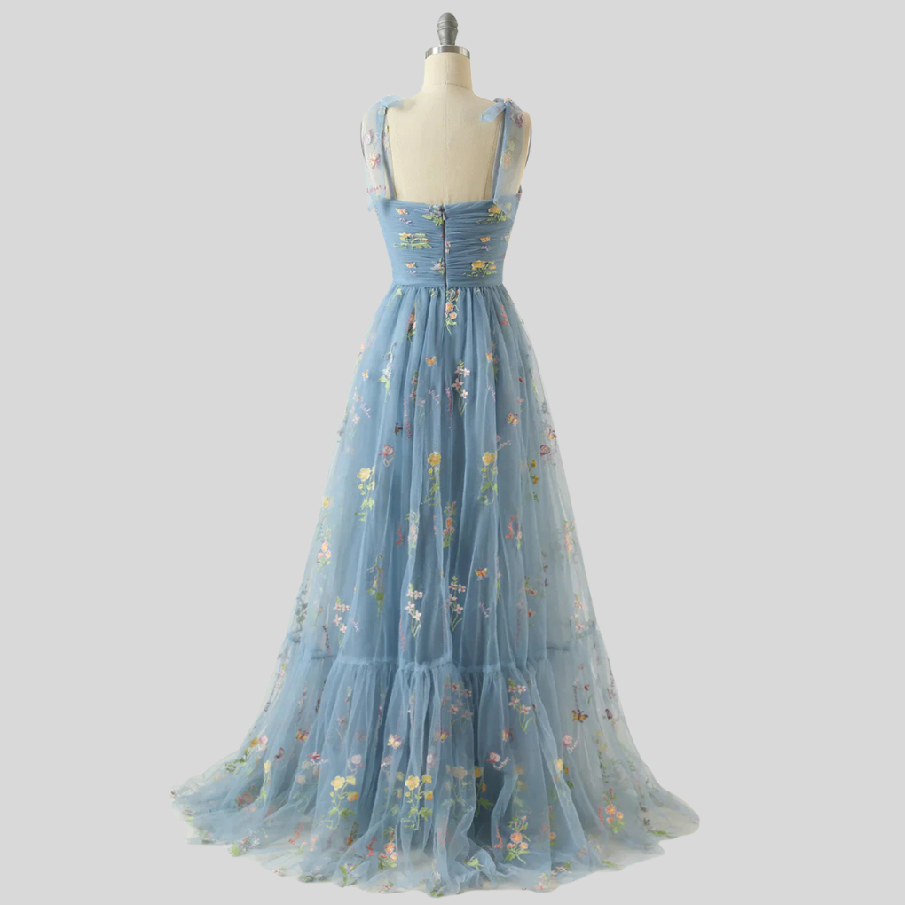 Elegant broderet tyl balkjole