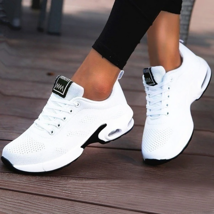 Lätta ortopediska damsneakers med andningsaktivt mesh och dämpad sula