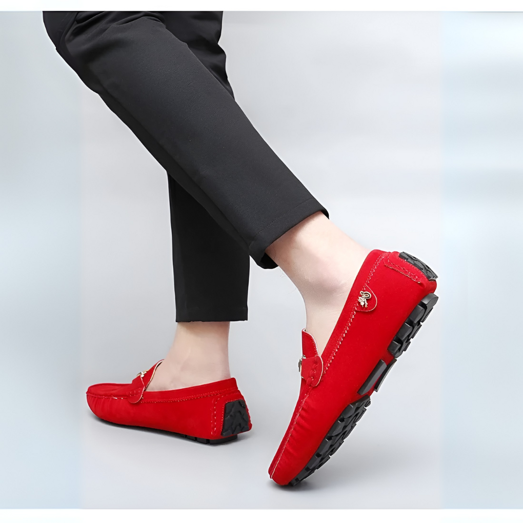 Herrmockasiner i ruskind med slip-on-funktion