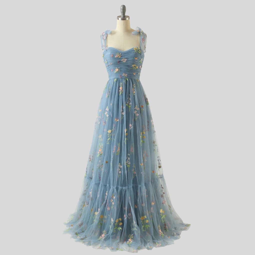 Elegant broderet tyl balkjole