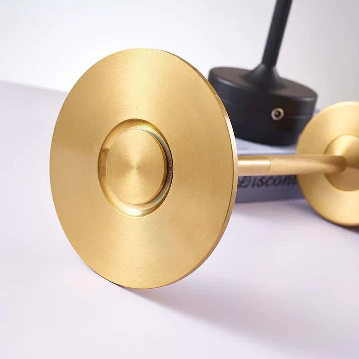 Trådløs og dæmpbar LED-bordlampe med elegant design