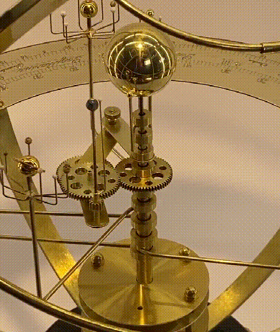 Stor orrery-modell av solsystemet – Detaljerad framställning av planeterna