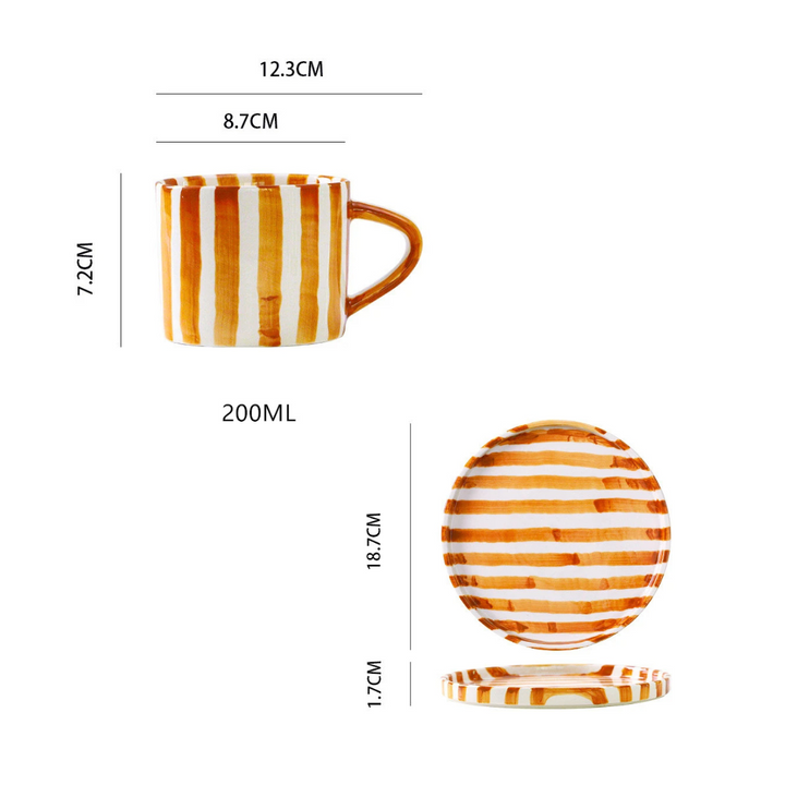 RetroChic kaffeset i keramik | Handmålad kopp och fat för sofistikerade dryckesstunder