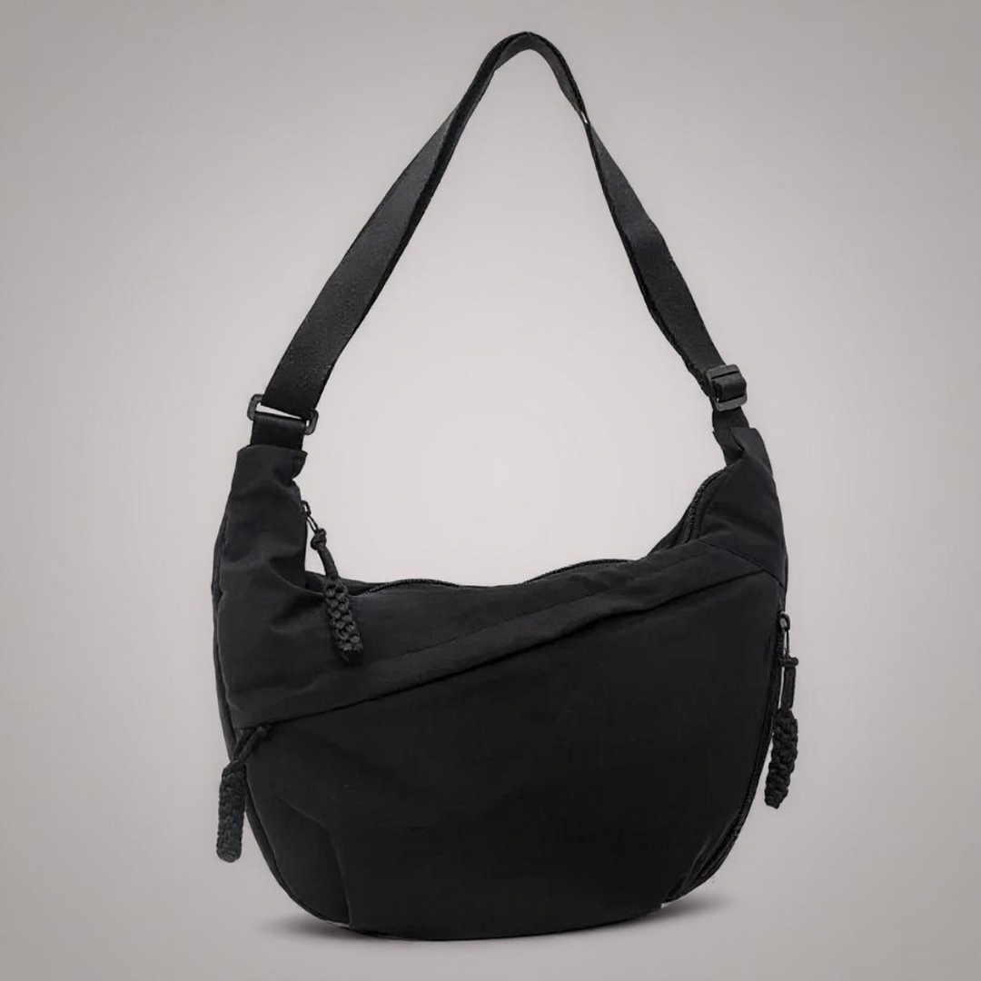 Crescent-axelväska – av hållbar nylon med justerbar axelrem