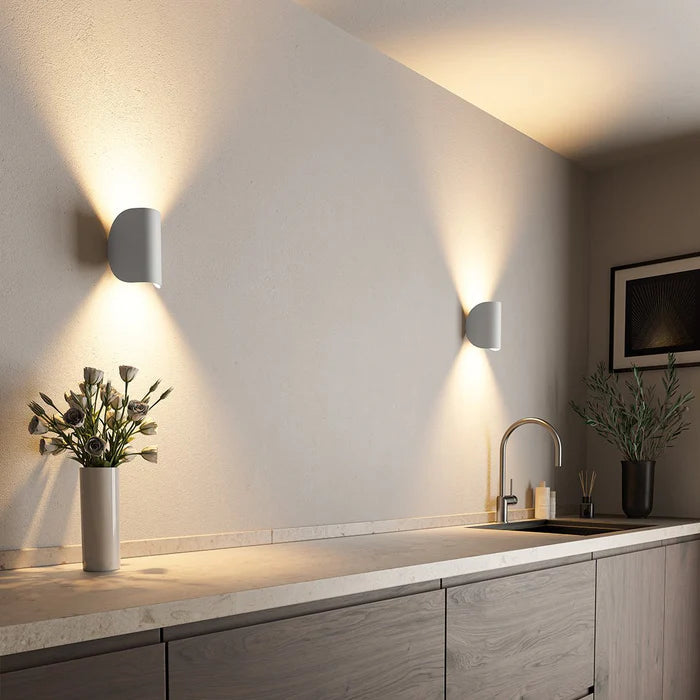 Justerbar LED-vägglampa upp/ner – varmt stämningsljus, modern design