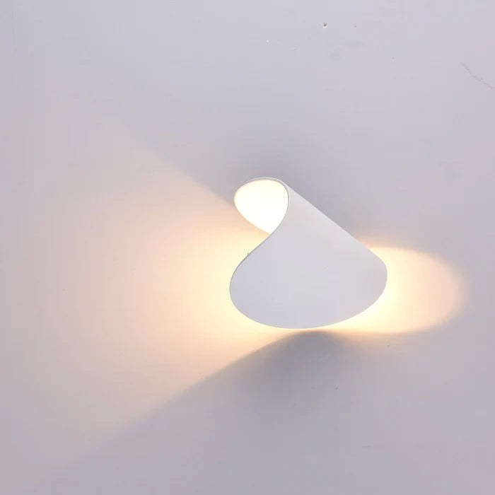 Justerbar LED-vägglampa upp/ner – varmt stämningsljus, modern design