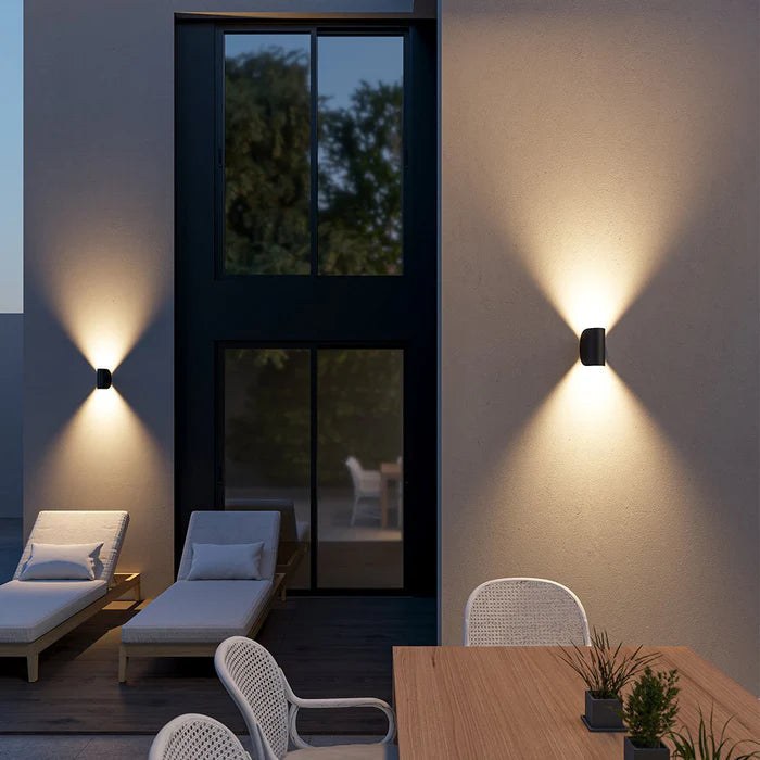 Justerbar LED-vägglampa upp/ner – varmt stämningsljus, modern design