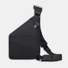 Minimalistisk stöldskyddad crossbody-väska – organiserad och säker förvaring för en aktiv livsstil