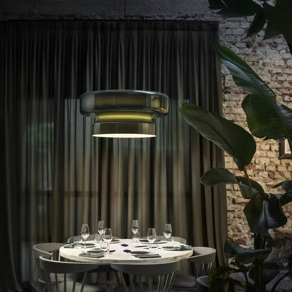 Unik taklampa i handblåst glas