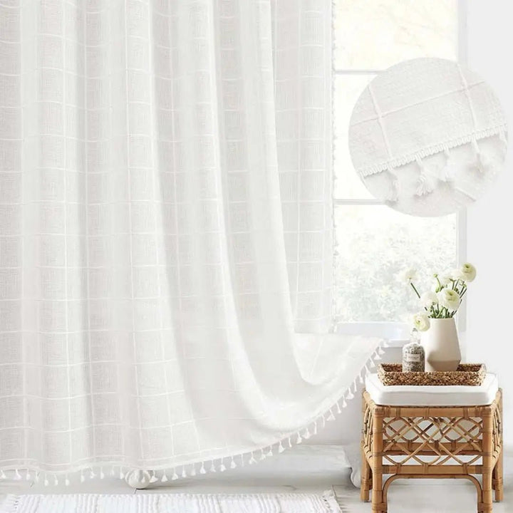 Lantligt tyg – Boho duschdraperi i linne med fransar