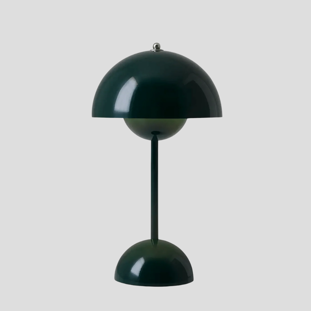Sladdløs bordlampe i metal