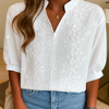 Hvit V-ringet bluse med blonder