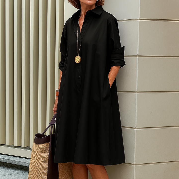 Tidlös minimalistisk stil för en elegant och avslappnad klänning