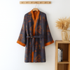 Let kimono i blødt stof til mænd