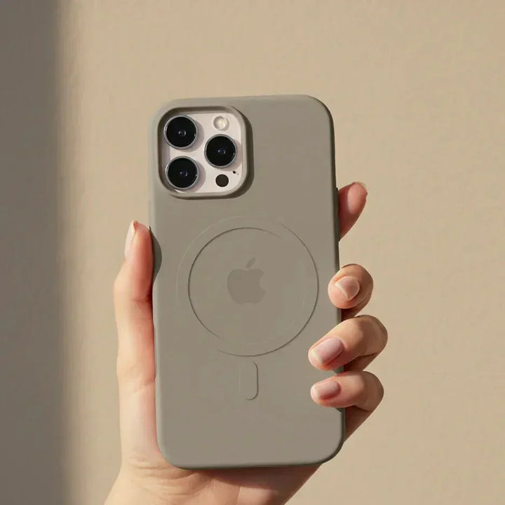 MAGNESOFT LUXE – Magnetiskt Silikonskal med Soft-Touch-Yta för iPhone