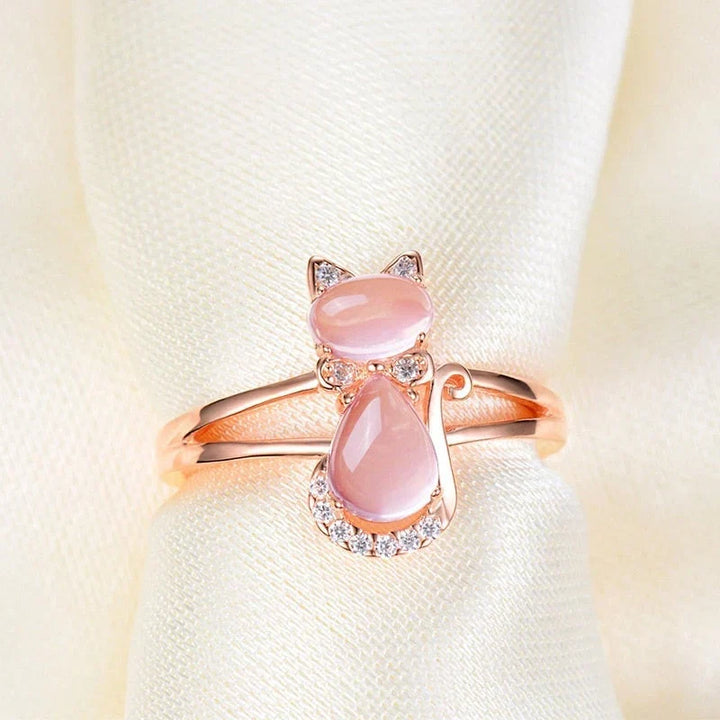 Elegant ring i roséguld med förfinad design