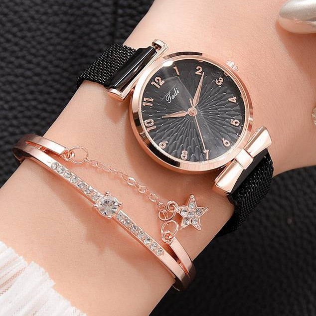Klocka med magnetiskt armband