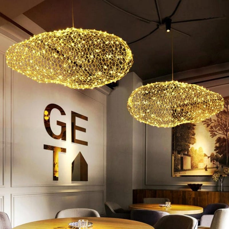 Handgjord Molnlampa i Järn med Stjärnformade LED-Punkter för Art Deco-Interiörer