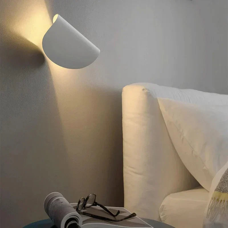 Justerbar LED-vägglampa upp/ner – varmt stämningsljus, modern design