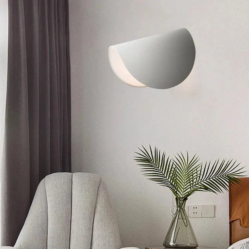 Justerbar LED-vägglampa upp/ner – varmt stämningsljus, modern design