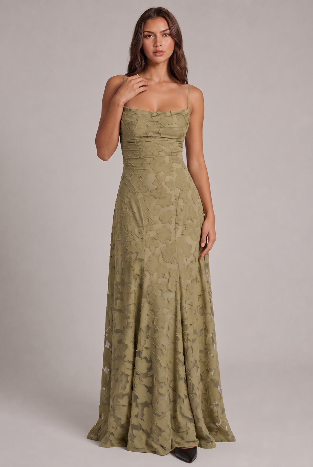 Olivia maxiklänning - elegant aftonklänning med blommönster