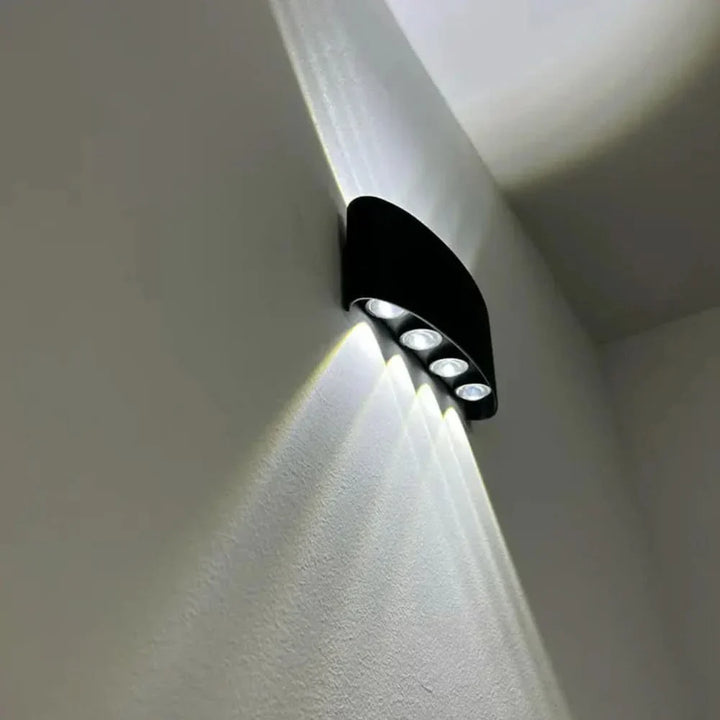 Modern Vägglampa för Inomhus- och Utomhusbruk – Minimalistisk LED-spotlight