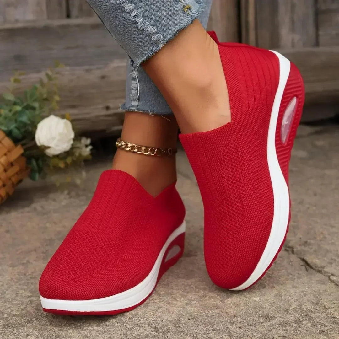Slip-on-sneakers för dam | Enkla att ta på & andningsaktiv komfort