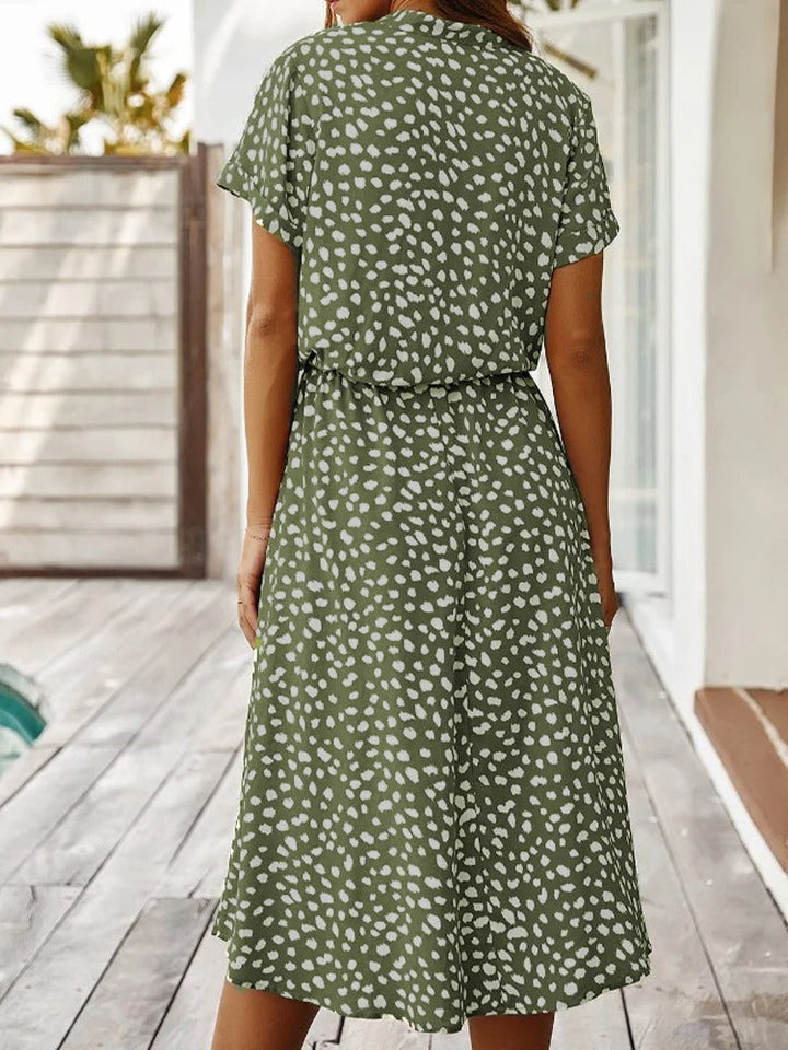 Luftig og behagelig sommerkjole med tryk