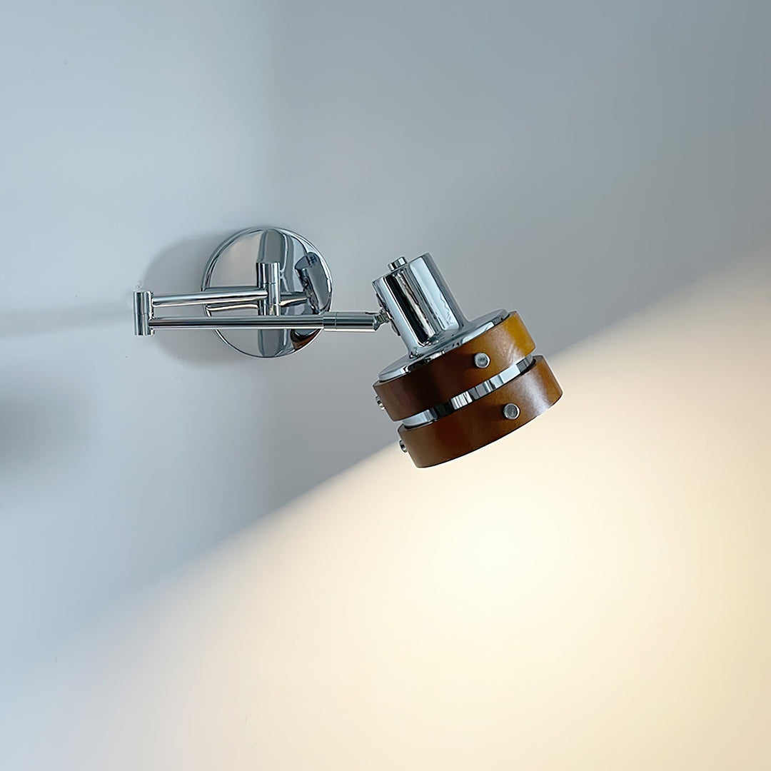 Flare vägglampa i krom och trä, mid-century