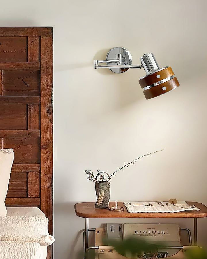 Flare vägglampa i krom och trä, mid-century