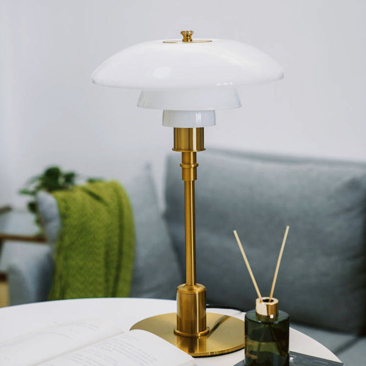 Bordslampa i dansk design