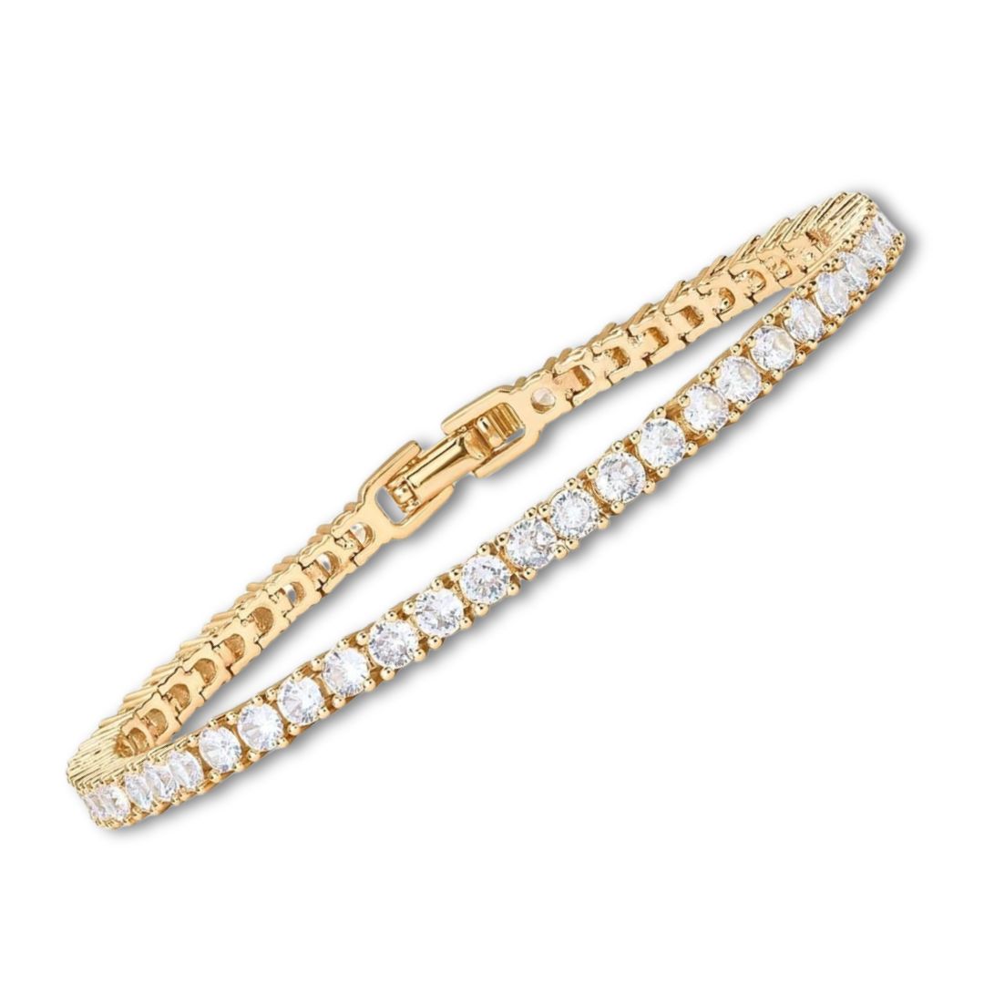 Elegant tennisarmband i vitguld med förfinad glans