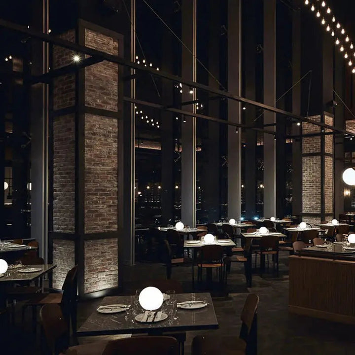 Laddningsbar LED-klotlampa med 16 färger och fjärrkontroll