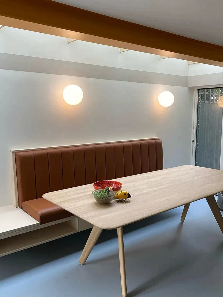 Modern LED-vägglampa med glob i frostat glas, 1 ljuskälla