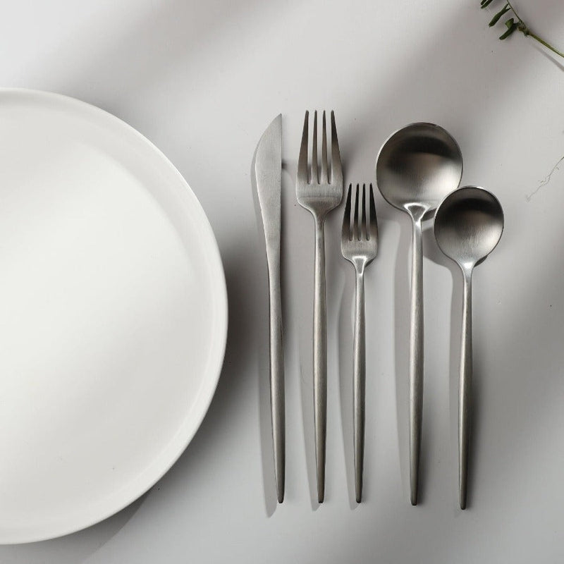 Minimalistisk bestick för moderna bord - PureSet