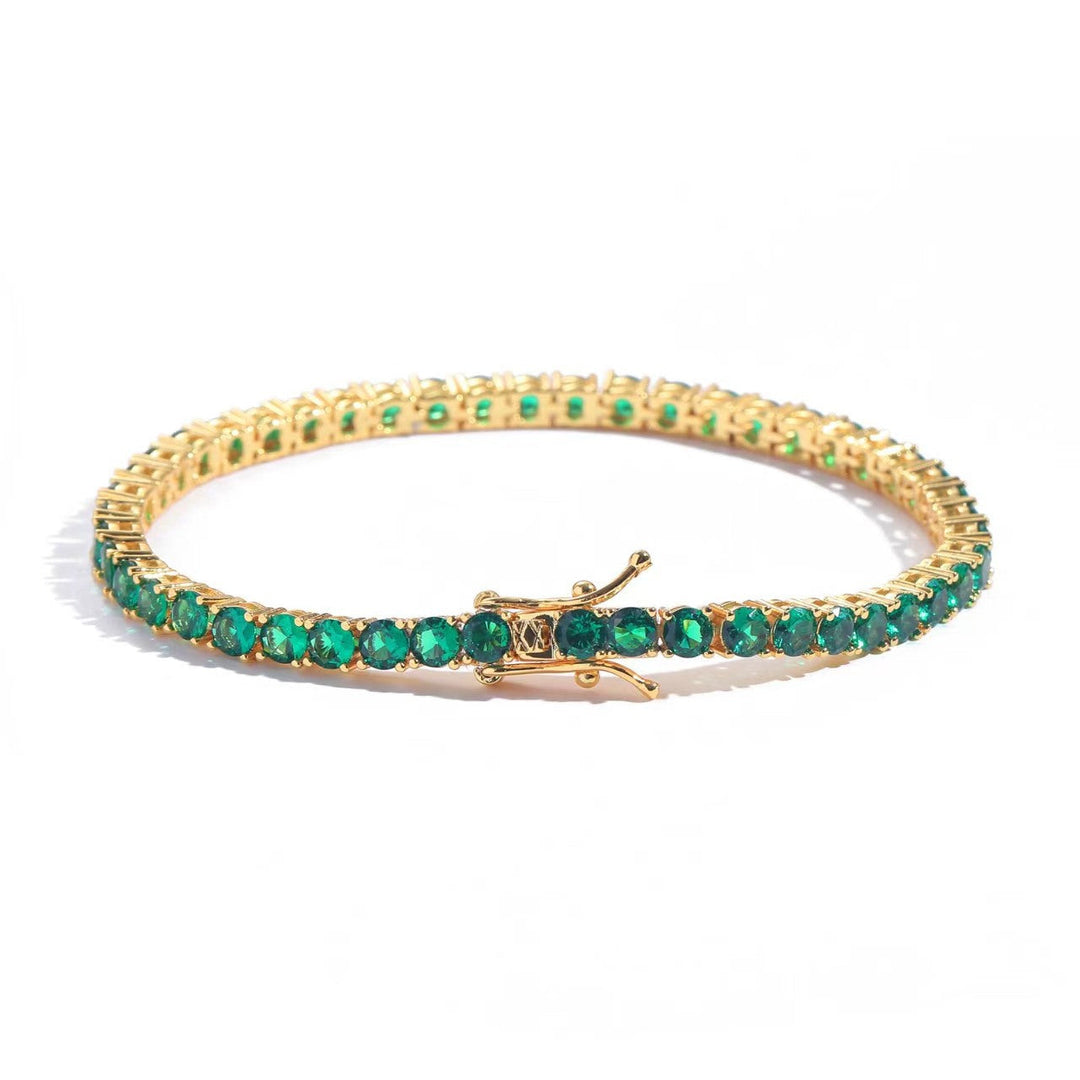 Elegant guldfärgat armband med förfinade detaljer
