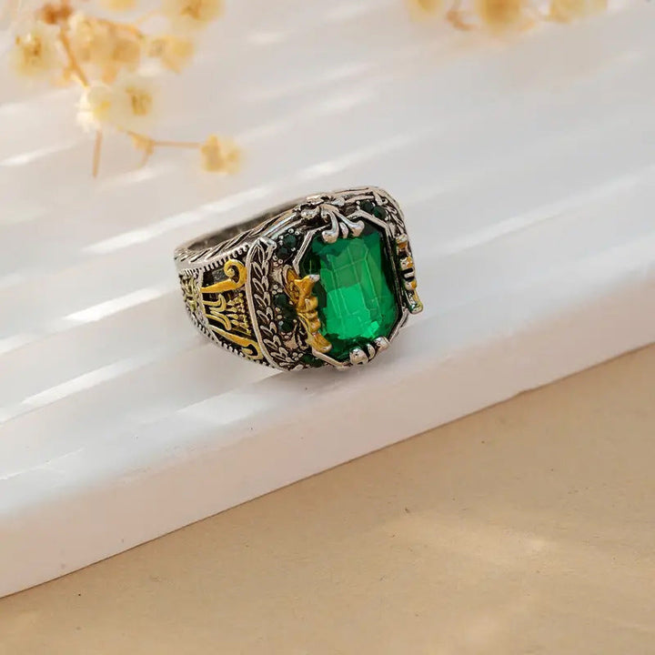Mjuk ring i blandat guld med förfinade detaljer