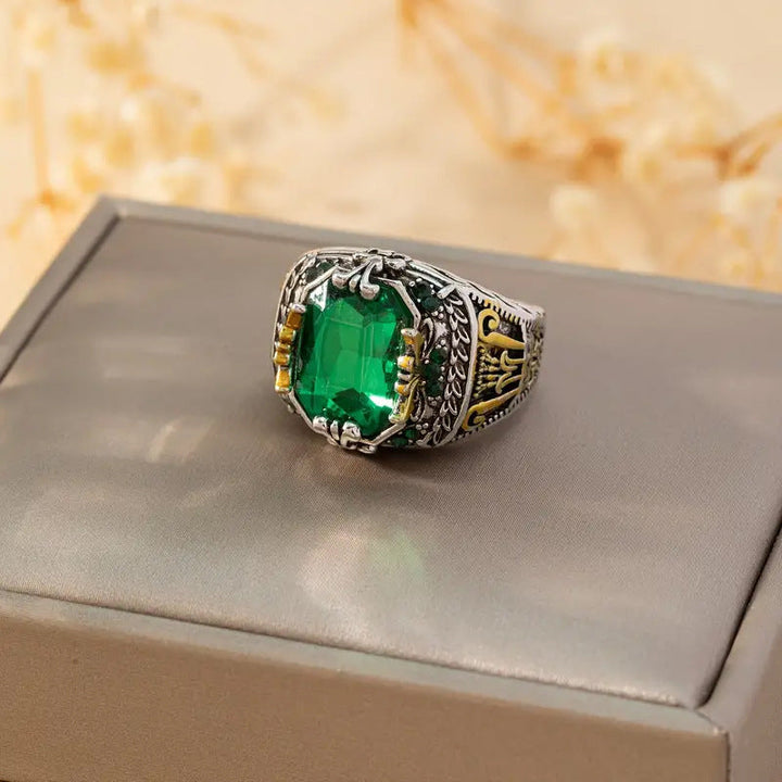 Mjuk ring i blandat guld med förfinade detaljer