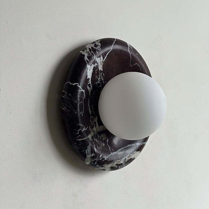 Vägglampa för inomhusbruk i marmor Hako