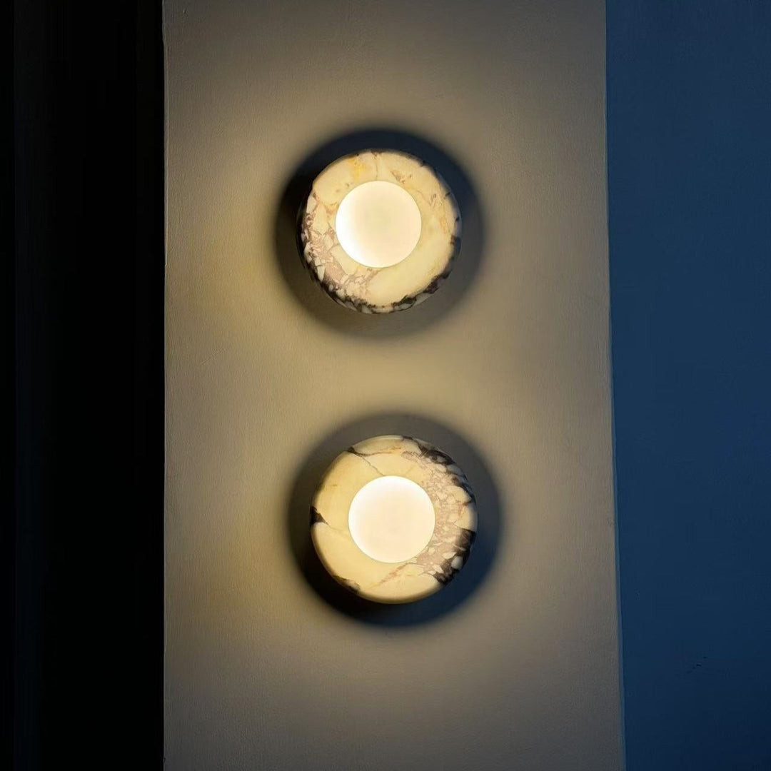 Vägglampa för inomhusbruk i marmor Hako