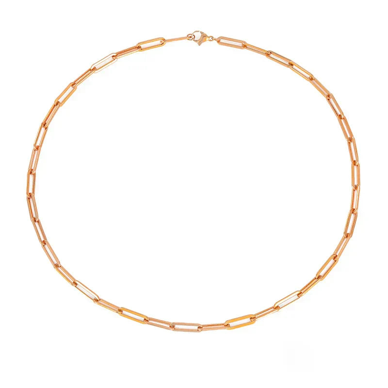 Förfinat halsband i vitguld med diskret glans