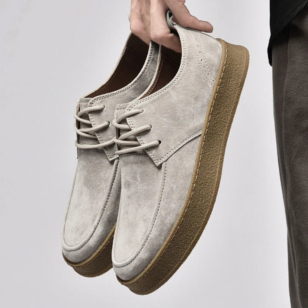 Herresneakers i ruskind – flotte og alsidige