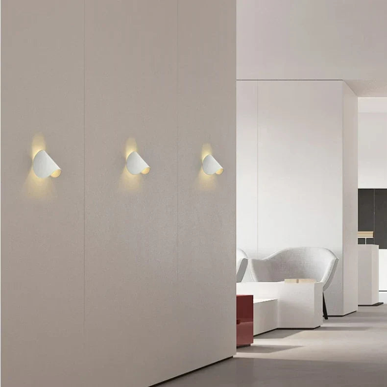 Justerbar LED-vägglampa upp/ner – varmt stämningsljus, modern design